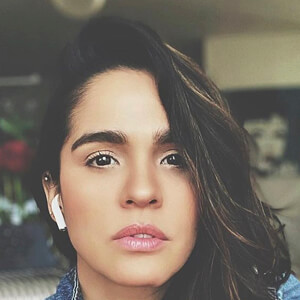 Mimi Anaya, 43 (世界音乐歌手)