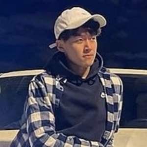 Mino Lee, 22 (TikTok Star)