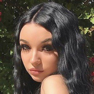 Miranda Mason, 24 (TikTok Star)
