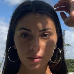 Mirandah Marie, 26 (Instagram明星)