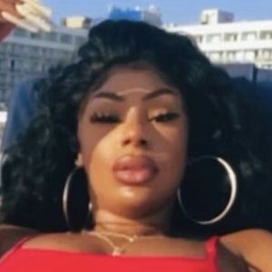 Miriam Jeanlys, 30 (TikTok Star)