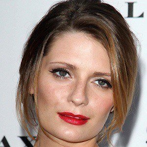 Mischa Barton image 2