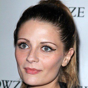 Mischa Barton image 7