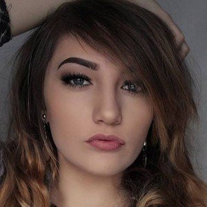 MisFire, 25 (YouTube Star)