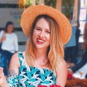 Miss Foodie Problems, 37 (Bloguero)