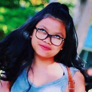 Miss Pich Lifestyle, 23 (YouTube Star)