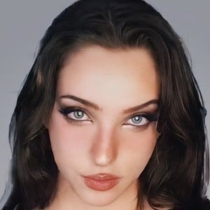 missbricosplay (TikTok Star) - Age, Birthday, Bio, Facts, Family, Net