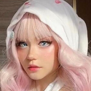 Misty Raines, 19 (Cosplayer)