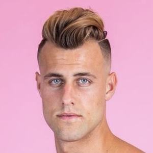 Mitchell Eason image 3