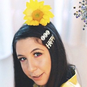 MittyMoxx, 40 (YouTube明星)