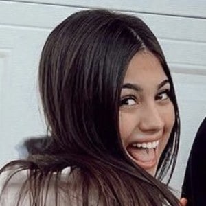 Miyaeva Renae, 26 (Blogger)