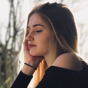 Mllex Chloe, 25 (YouTube Star)