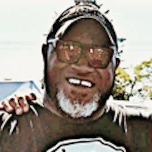 Moe Cason image 5
