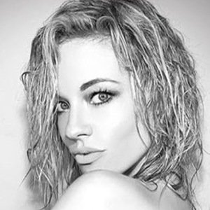 Molly Burnett, 35 (Soap Opera Actress)