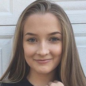 Molly Goebel, 23 (Звезда Тиктока)