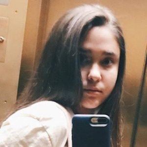 Molly Jackson, 23 (TV Actress)