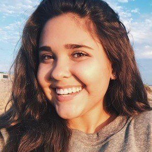 Molly Jackson, 23 (電視女演員)