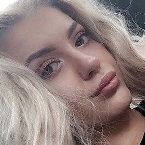 Molly Marsh image 4