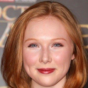 Molly Quinn image 5