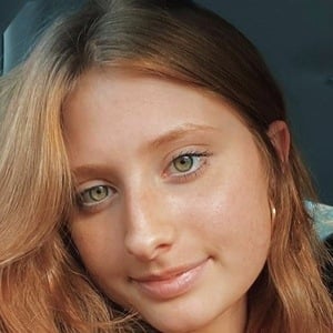 Molly Wasserman, 22 (TikTok Star)