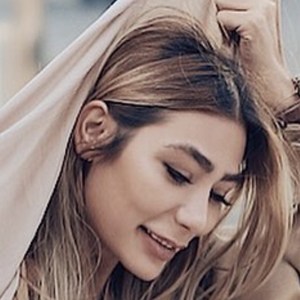 Mommy Hengameh, 34 (Instagram明星)