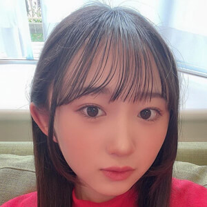 Momoka Channel, 19 (YouTube明星)