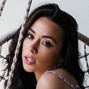 Monica Giavanna Douglas, 33 (Ballerino)