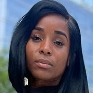 Monique Collier image 8