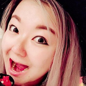 Monsterlovetoeat, 39 (TikTok明星)