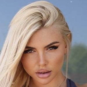 Montse Roura, 31 (Modella)