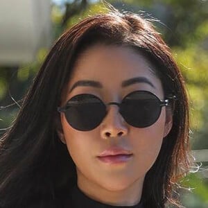 Moon Maison, 35 (Model)