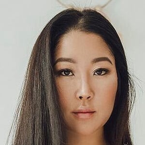 Moon Maison, 34 (Model)