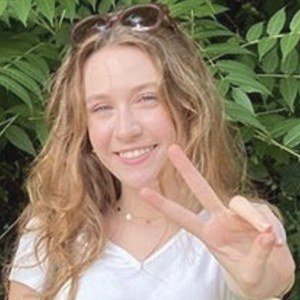 Mooptopia, 23 (TikTok Star)