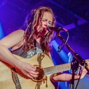 Moriah Formica, 25 (流行歌手)