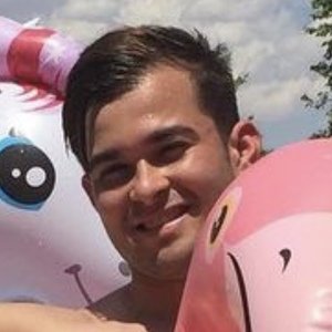 MrIvis, 25 (TikTok明星)