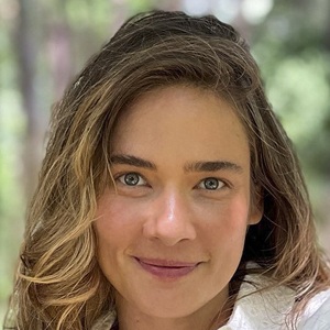 Muge Boz, 41 (模特)