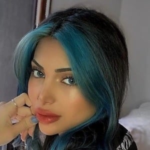 muna.toma, 27 (TikTok Star)