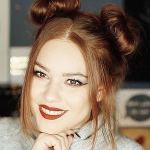 MyGreekBurlesque, 37 (YouTube Star)