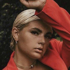 Mykel Elizabeth image 4