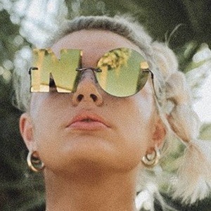 Mykel Elizabeth image 6