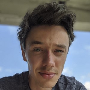 Myles Dobson, ? (電視演員)