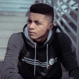 Myth, 26 (Twitch Star)