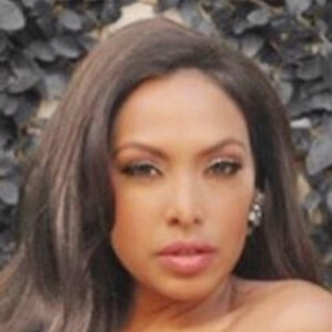 Nadia Dhawan, 39 (电视女演员)