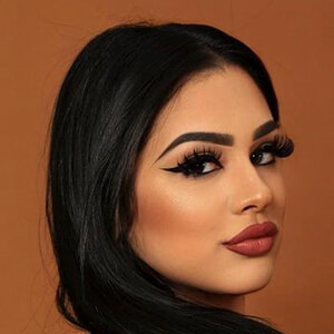 Nadia Khar, 24 (Instagram明星)