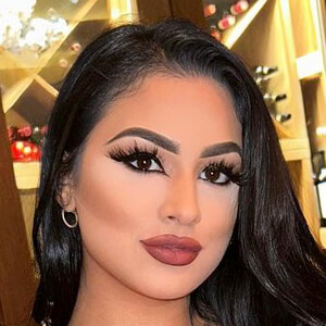 Nadia Khar, 24 (Instagram Star)