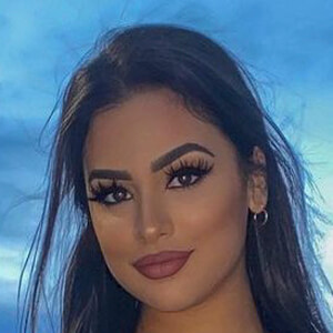 Nadia Khar, 24 (Instagram Star)