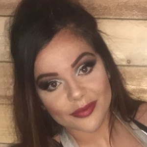 Nadia Sapphire, 34 (Wrestler)