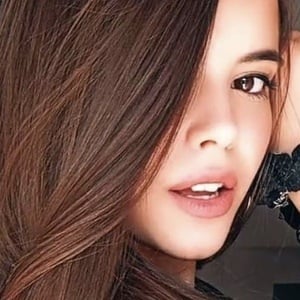 Nadia Vilaplana, 21 (TikTok Star)