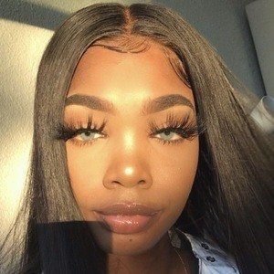 Najja Iman, 23 (Star di YouTube)