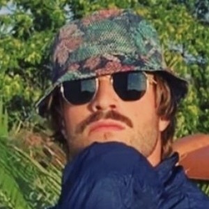 nameless.james, 30 (TikTok Star)